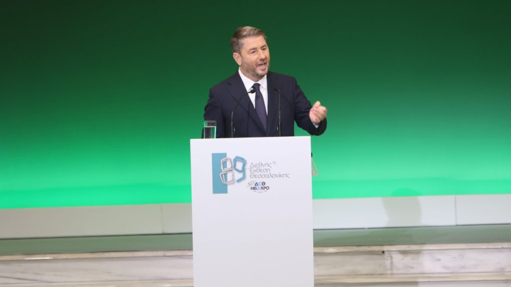 Ανδρουλάκης: «Η ΝΔ μετέτρεψε τη βουλή σε πλυντήριο σκανδάλων» (Βίντεο)