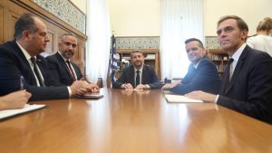 Συνάντηση Ανδρουλάκη με τον δήμαρχο της Βηθλεέμ: «Προτεραιότητα για το ΠΑΣΟΚ είναι να σταματήσει η εθνοκάθαρση στη Γάζα»