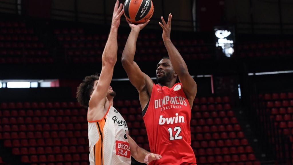 Ολυμπιακός – Προμηθέας Πατρών 95-67: Φιλική νίκη με επιστροφή του Έβανς