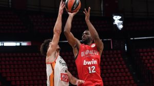 Ολυμπιακός – Προμηθέας Πατρών 95-67: Φιλική νίκη με επιστροφή του Έβανς