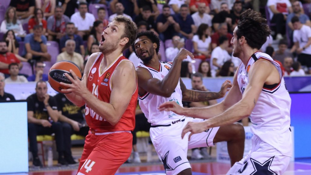 Ολυμπιακός – Αρμάνι Μιλάνο 76-71: Φιλική νίκη με ανατροπή