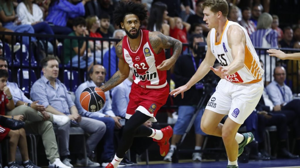 Ολυμπιακός – Προμηθέας 92-83: “Ερυθρόλευκο” το πρώτο τρόπαιο της σεζόν με μαγική εμφάνιση του Ντόρσει