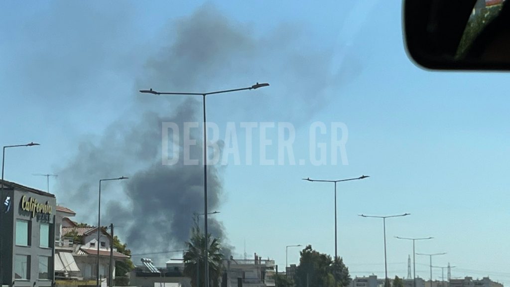 Φωτιά στο μουσικό σχολείο της Παλλήνης (φωτογραφία+βίντεο)