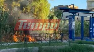 Φωτιά κοντά σε σταθμό Προαστιακού στην Πάτρα – Ακινητοποιήθηκε συρμός, μια προσαγωγή για εμπρησμό (φωτογραφίες+βίντεο)