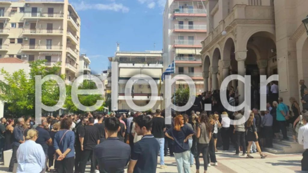 Πάτρα: Το τελευταίο “αντίο” στον 27χρονο Δημήτρη που έχασε τη ζωή του σε τροχαίο