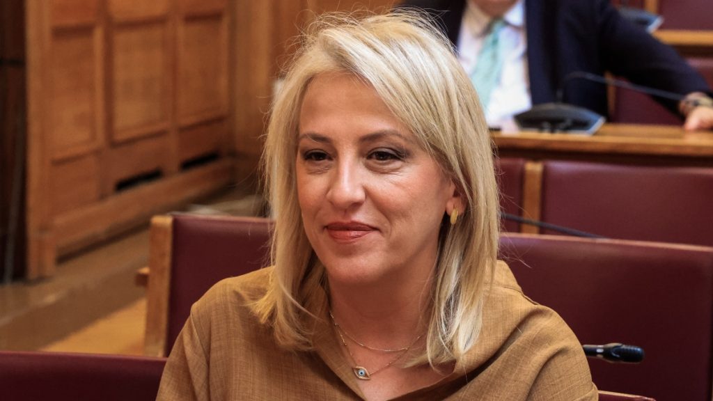 Δούρου: Άλλο ένα “επίτευγμα” της εξωτερικής πολιτικής με… “αυτοπεποίθηση”