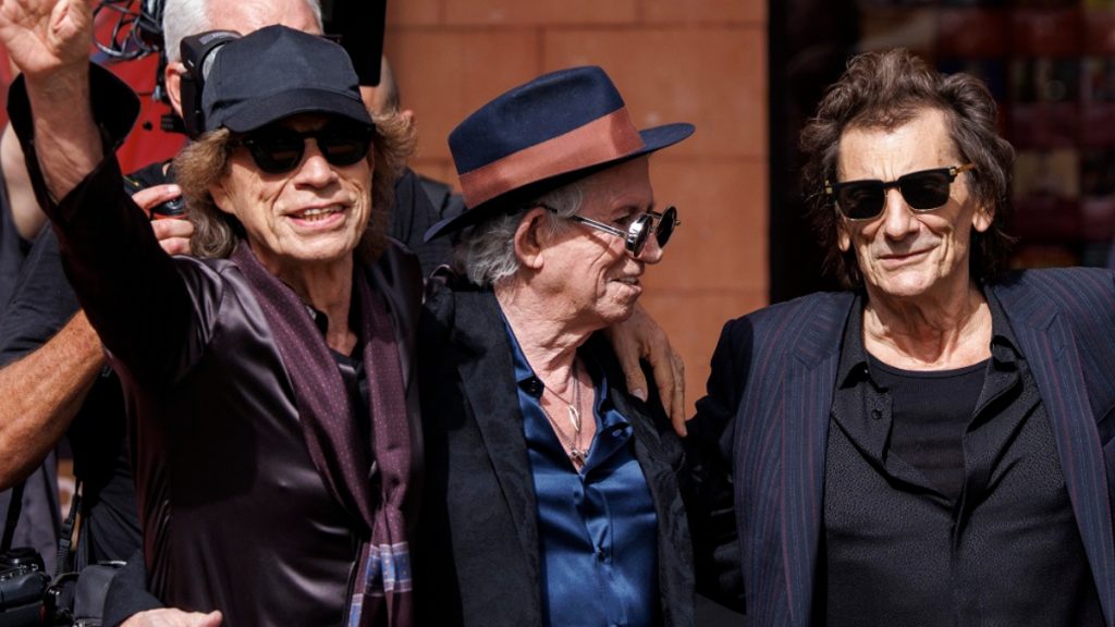 Οι Rolling Stones ανακοίνωσαν την επανέκδοση του άλμπουμ τους «Black And Blue» του 1976