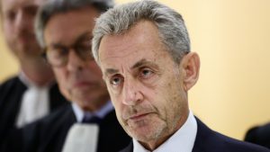 Νικολά Σαρκοζί: Στις 13 Οκτωβρίου θα μάθει πότε μπαίνει στη φυλακή