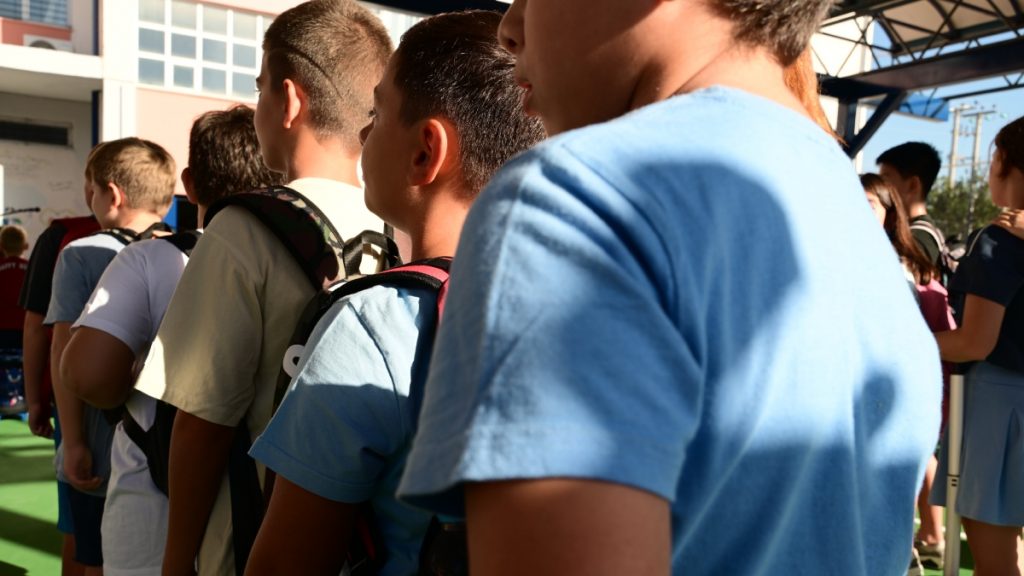 Άδεια σχολικής παρακολούθησης: Όσα πρέπει να γνωρίζουν οι γονείς ενόψει του αγιασμού
