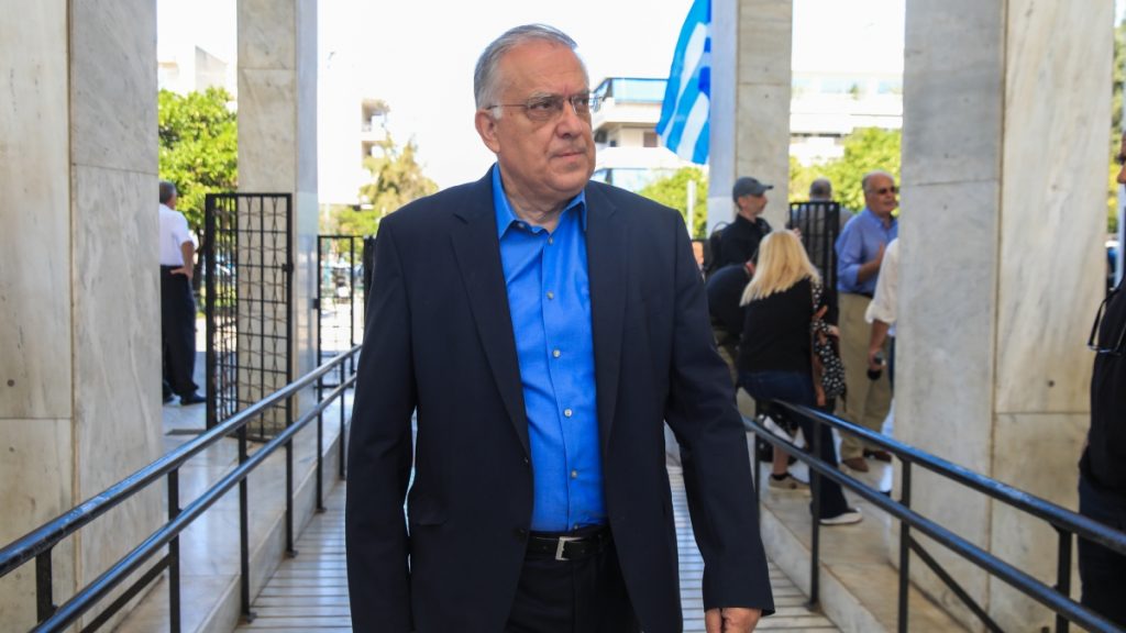 Θεοδωρικάκος: “Αυστηροί έλεγχοι στην αγορά και πρόστιμα για τους παραβάτες του κώδικα δεοντολογίας”