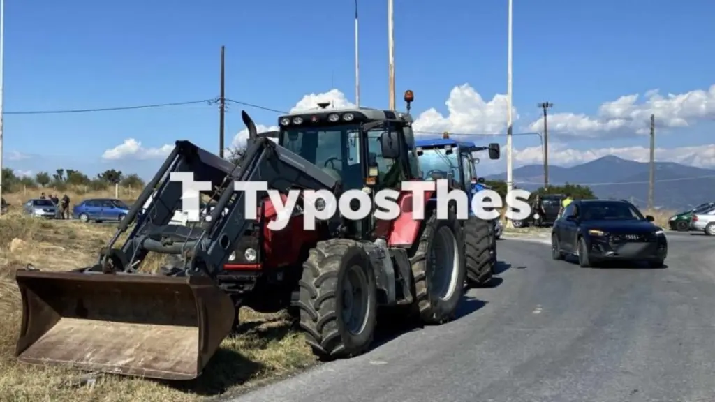 Θεσσαλονίκη: Αγρότες απέκλεισαν δρόμο για την υποχρεωτική δήλωση ΑΤΑΚ