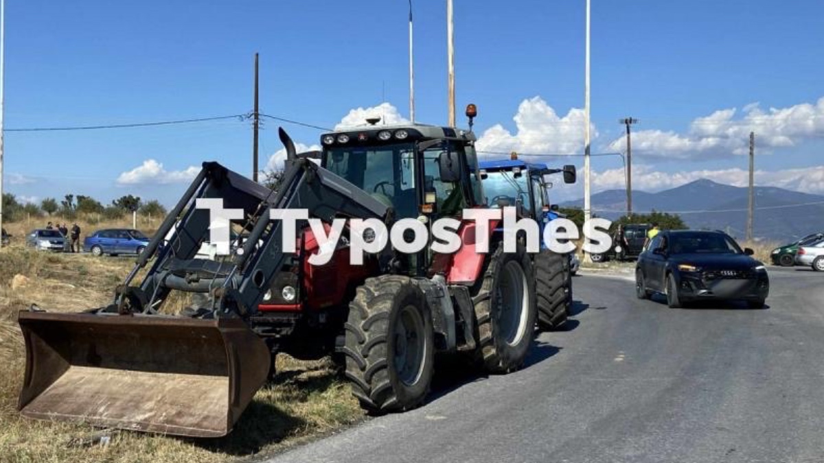 Θεσσαλονίκη: Αγρότες απέκλεισαν δρόμο για την υποχρεωτική δήλωση ΑΤΑΚ