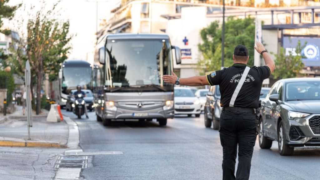 Στοχεύμενοι έλεγχοι της ΕΛΑΣ σε σχολικά λεωφορεία σε όλη την Ελλάδα – Βεβαιώθηκαν πάνω από 200 παραβάσεις