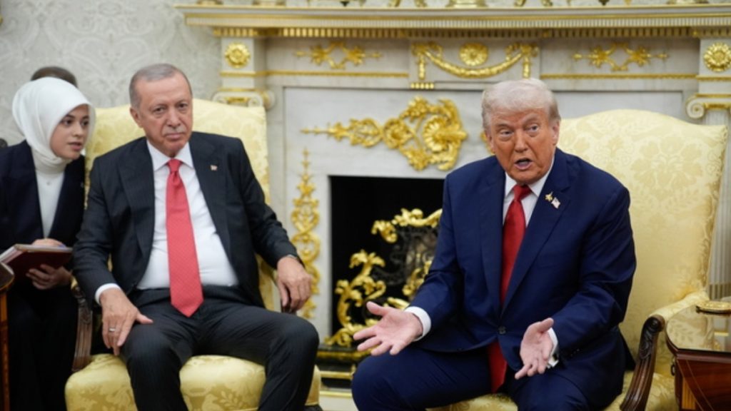 Ερντογάν σε Τράμπ: «Η Τουρκία θα κάνει ό,τι της αναλογεί για να επαναλειτουργήσει η Θεολογική Σχολή της Χάλκης»