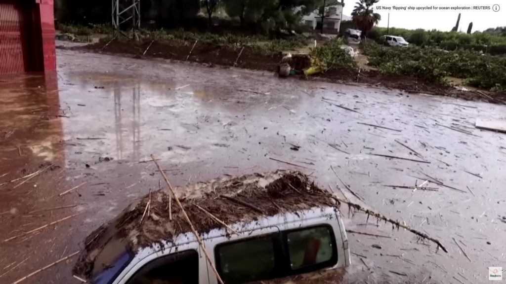 Ισπανία: Σφοδρές καταιγίδες «χτυπούν» τη Βαλένθια – Σε κόκκινο συναγερμό η περιοχή (Βίντεο)