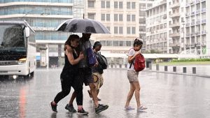 Έντονη κακοκαιρία προ των πυλών: Ποιες είναι οι 8 περιοχές που θα δεχθούν ισχυρές βροχές και καταιγίδες