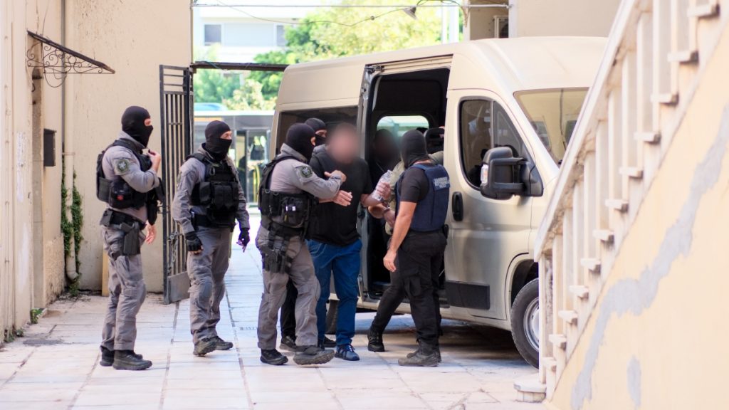 Χανιά: Ελεύθερος ο αστυνομικός που κατηγορείται για συμμετοχή στη μαφία της Κρήτης