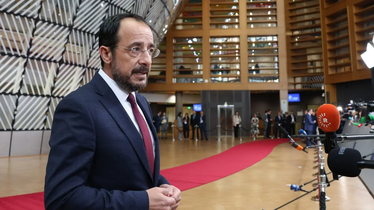 Κύπρος: Σάλος από βίντεο με διαλόγους για μίζες στον πρόεδρο Χριστοδουλίδη – «Προϊόν λάσπης», απαντά η Λευκωσία