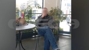 Νέες μαρτυρίες για τον 43χρονο που κάρφωσε την σύντροφό του με πιρούνι – «Είχε ξυρίσει τα μαλλιά της κόρης του για να μη βγαίνει έξω»