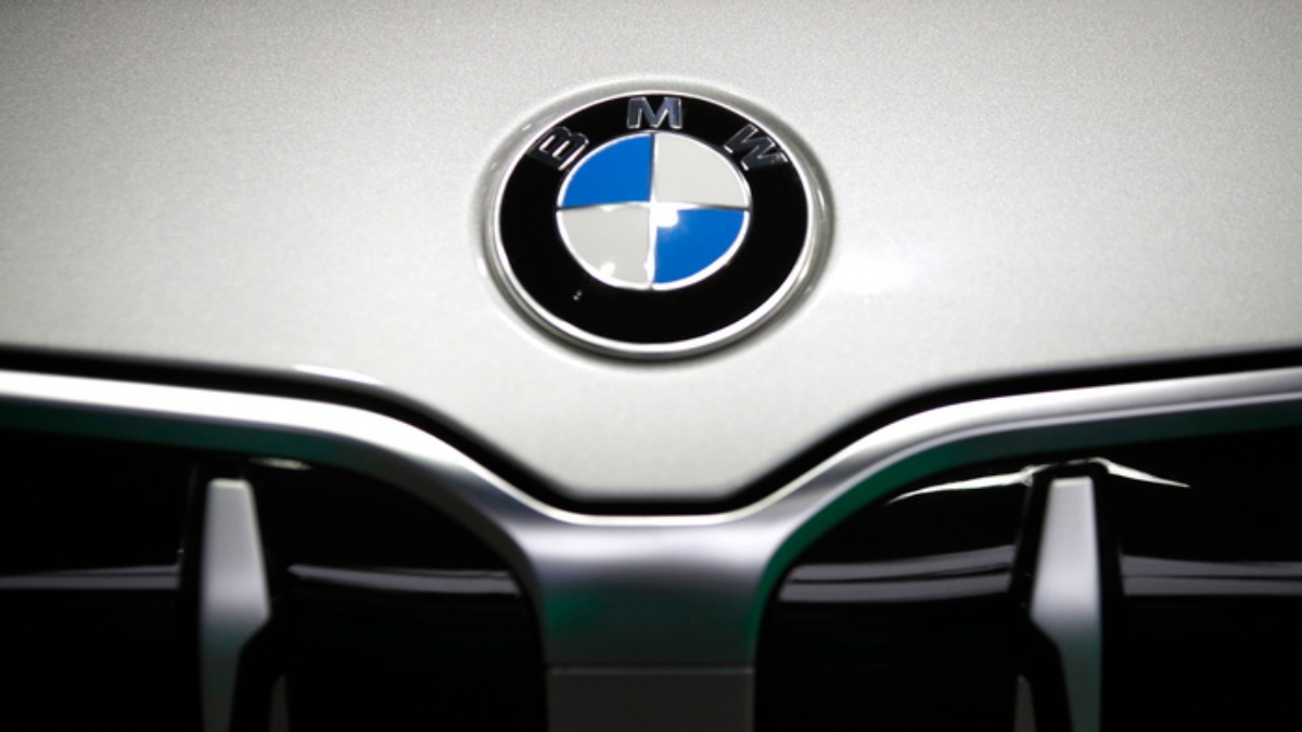 Η BMW αναθεωρεί προς τα κάτω τις εκτιμήσεις για τα κέρδη του 2025