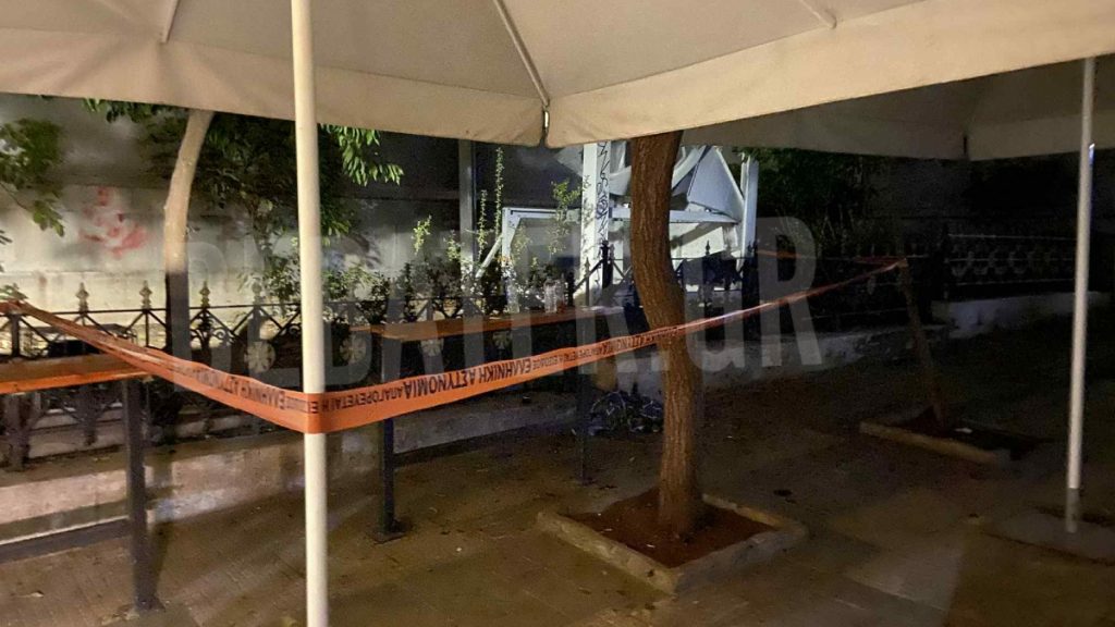 Αιματηρό περιστατικό στην Ομόνοια: Πυροβόλησαν Αφγανό στην πλατεία Αγίου Κωνσταντίνου (Φωτογραφίες)