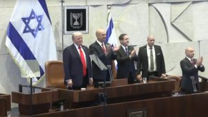 Ισραήλ: LIVE η ιστορική ομιλία του Ντόναλντ Τραμπ στην Κνεσέτ – Τον αποθέωσαν με ένα παρατεταμένο χειροκρότημα