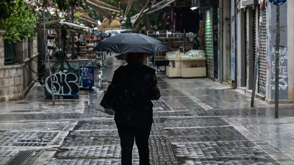 Βροχερός ο καιρός και σήμερα σε αρκετές περιοχές – Έως 25 βαθμούς η θερμοκρασία