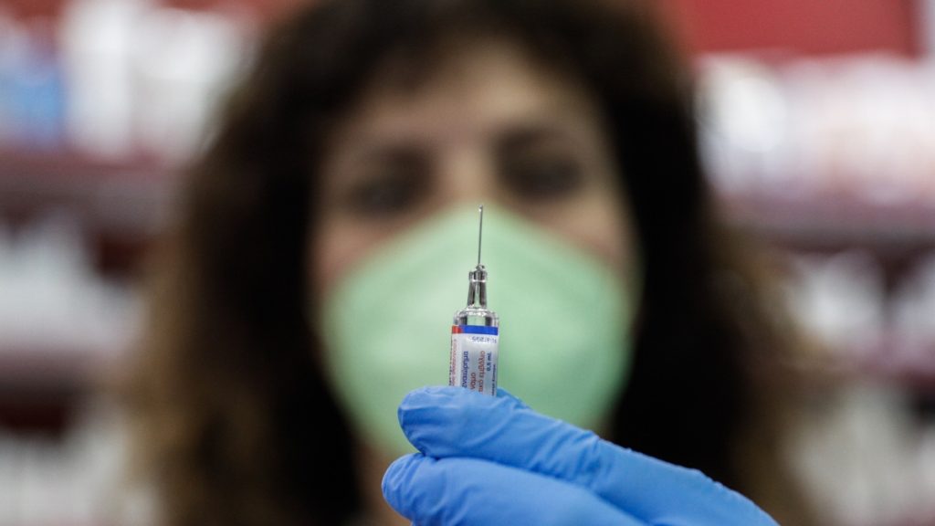 Ποια είναι τα 14 εμβόλια που πρέπει να κάνουν οι ενήλικες