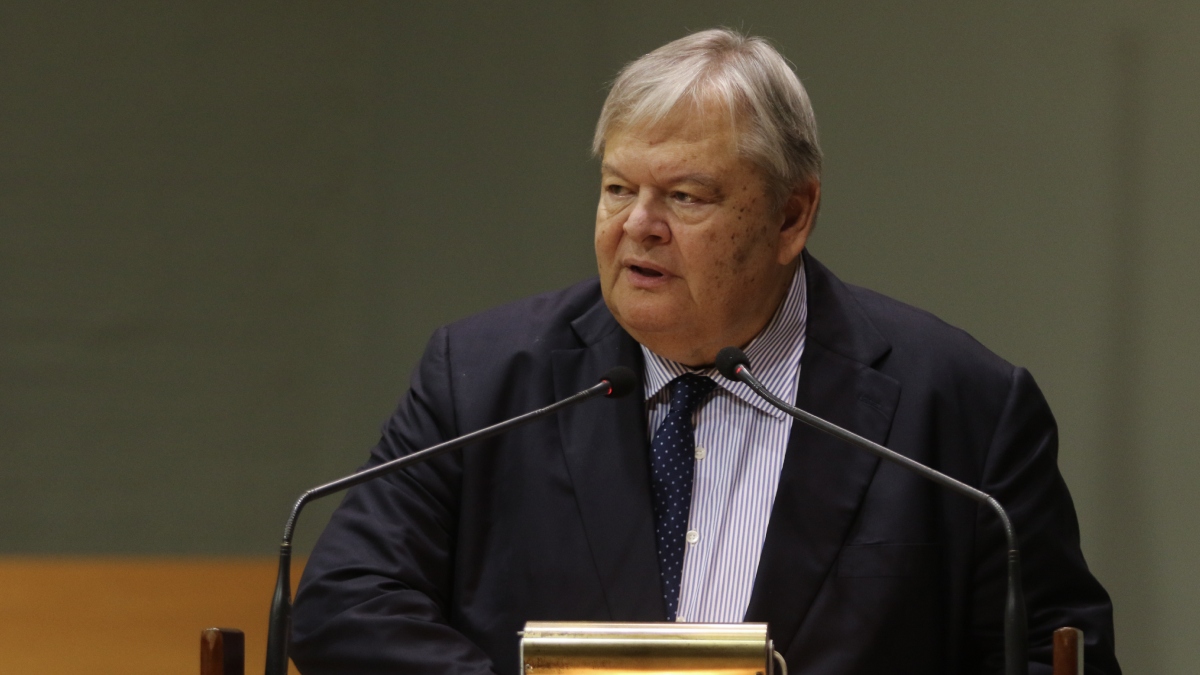 Στα “σκαριά” επιστροφή του Ευάγγελου Βενιζέλου στο ΠΑΣΟΚ; Τα σενάρια επανένταξης στο κόμμα