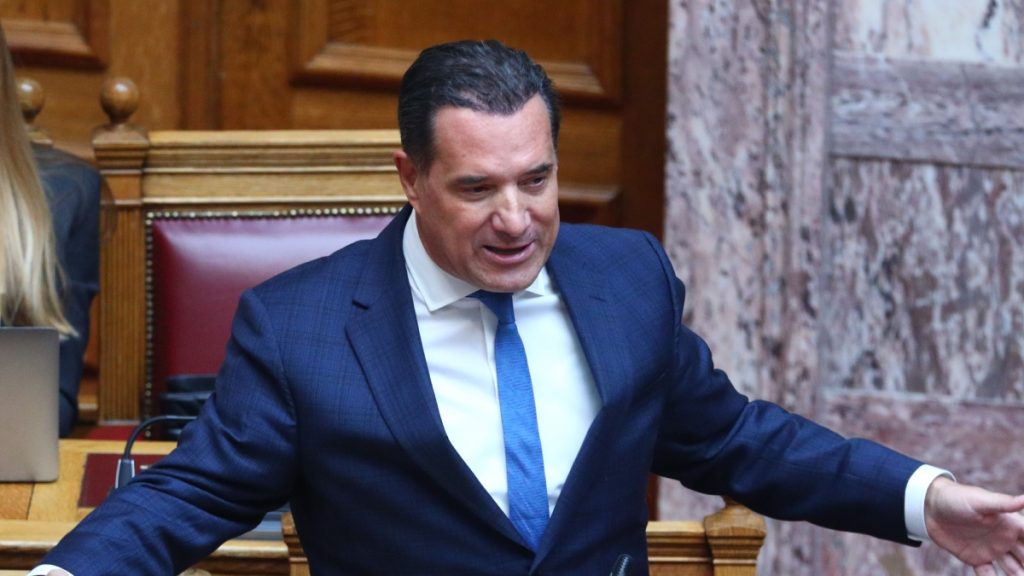 Γεωργιάδης για Άγνωστο Στρατιώτη: “Από αύριο αρμόδιος ο Δένδιας, ρωτήστε τον τι θα κάνει με τα ονόματα των Τεμπών”