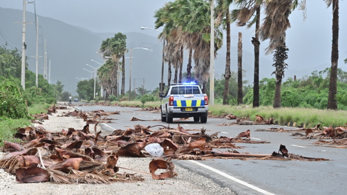 Τυφώνας Μελίσσα: Σάρωσε τα πάντα στην Τζαμάικα και κατευθύνεται στην Κούβα με ανέμους 210 χλμ/ώρα – Εικόνες αποκάλυψης (βίντεο)