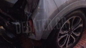 Πολύγωνο: Φωτιά σε αντιπροσωπεία αυτοκινήτων – Καταστράφηκαν δύο οχήματα (Φωτογραφίες)