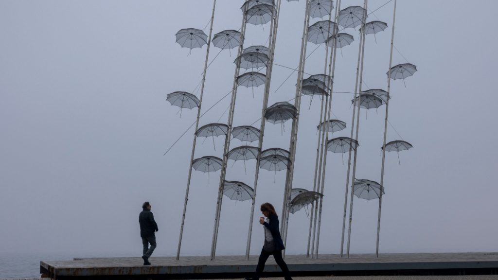 Θεσσαλονίκη: «Ξηλώνονται» για επισκευή 13 «Ομπρέλες» του Ζογγολόπουλου