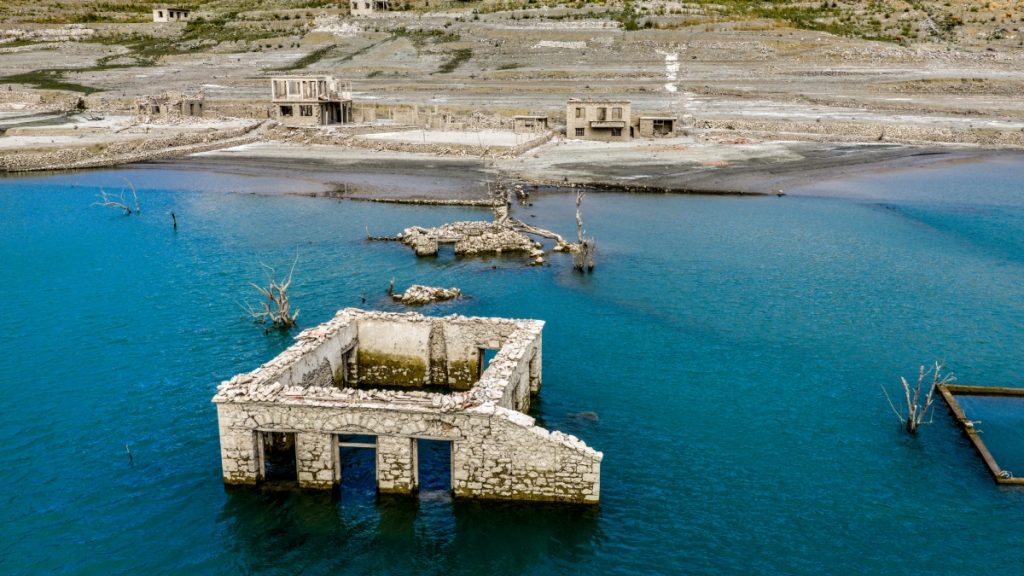 Λειψυδρία: Σήμερα οι ανακοινώσεις για να μην ξεμείνουμε από νερό – Μέτρα 2,5 δισ. ευρώ και αυξήσεις στα τιμολόγια