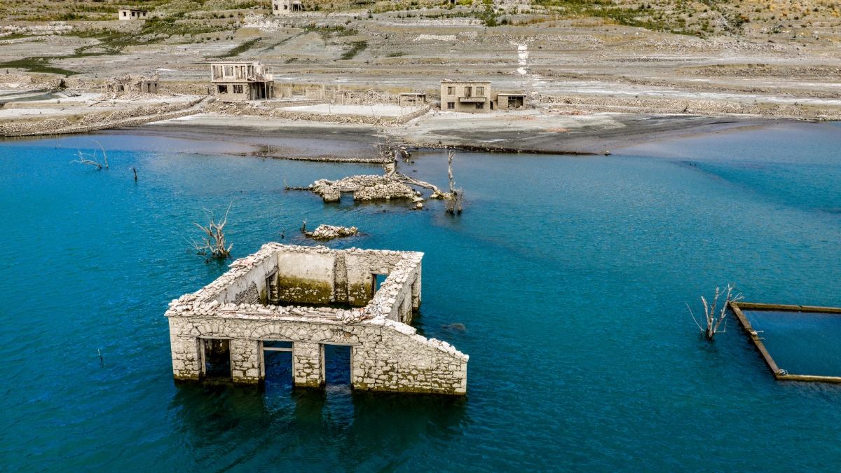 SOS για τη λειψυδρία: Το έργο “μαμούθ” για να μην διψάσει η Αττική – Το χρονοδιάγραμμα και τα σενάρια για τα τιμολόγια νερού