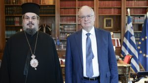 Συνάντηση Τασούλα με τον Μητροπολίτη Σιγκαπούρης και Νοτίου Ασίας