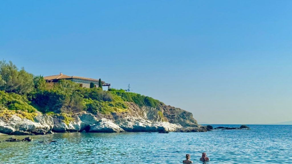 Αθηναϊκή Ριβιέρα: Κάτω των 40 ετών 1 στους 4 επενδυτές