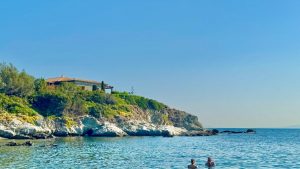 Αθηναϊκή Ριβιέρα: Κάτω των 40 ετών 1 στους 4 επενδυτές