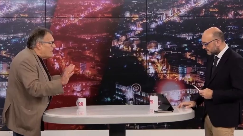 Επίθεση Νεφελούδη στον δημοσιογράφο Ζαχαρό στον τηλεοπτικό “αέρα” – Τον αποκάλεσε “ορφανό της Χούντας” (βίντεο)