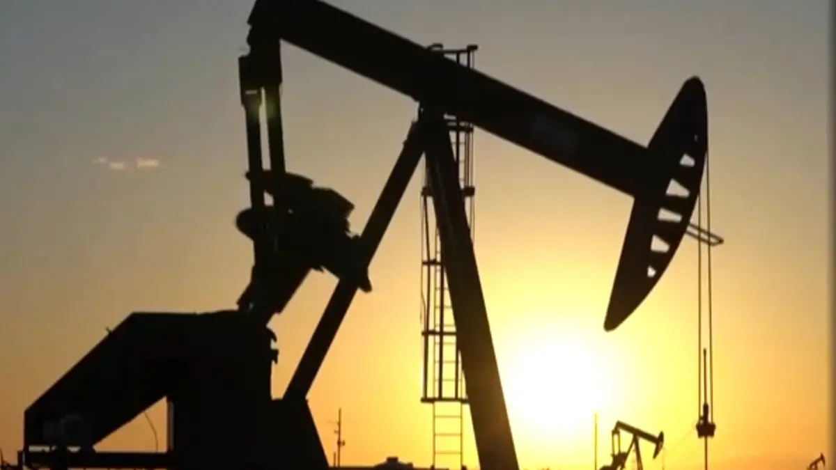 Πετρέλαιο: Άγγιξε τα 80 δολάρια το Brent – Κόκκινος συναγερμός στην αγορά εν μέσω πολέμου στην Μέση Ανατολή
