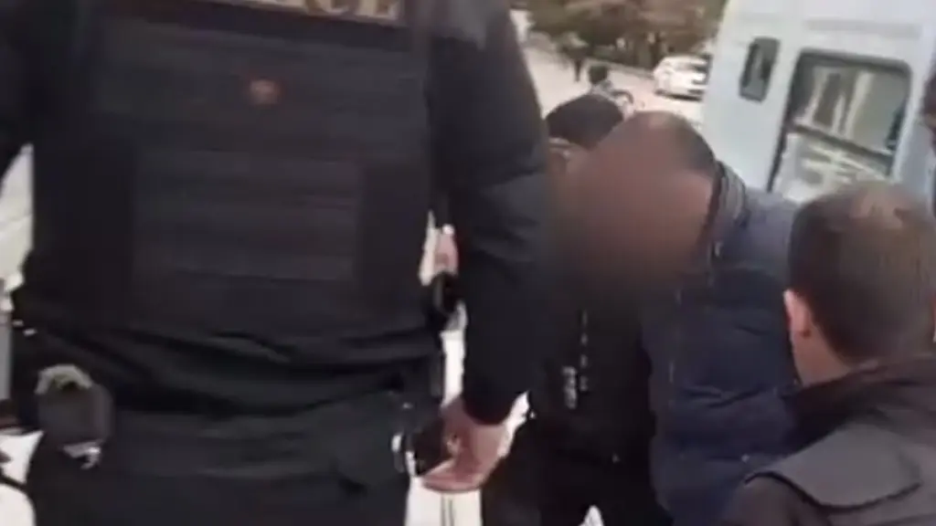 Εκτός ΕΛΑΣ ο αστυνομικός της Βουλής και η σύζυγός του – Πότε θα αρχίσει η δίκη τους
