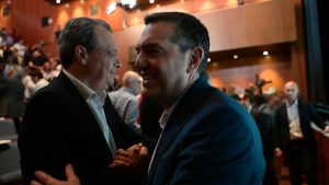 Θεωρείτε ότι η συμπόρευση με τον Αλέξη Τσίπρα θα διασπάσει τον ΣΥΡΙΖΑ;