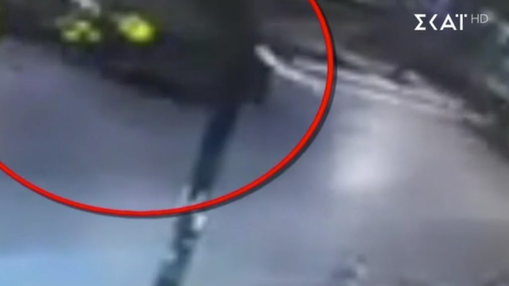 Λένορμαν: Βίντεο από τη φονική καραμπόλα, αφρενάριστος έπεσε ο 61χρονος πάνω στα ΙΧ – Εξετάζεται αν έπαθε ανακοπή