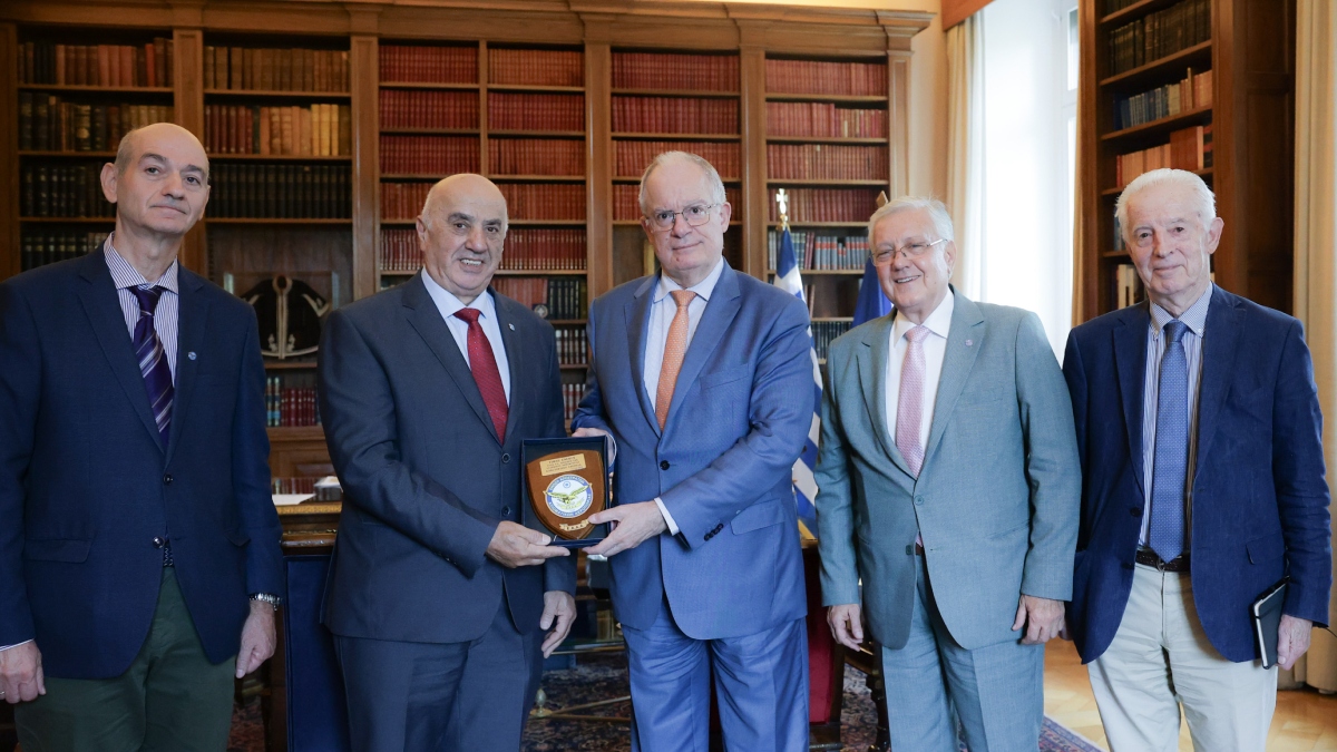 Την Ένωση Απόστρατων Αξιωματικών Αεροπορίας δέχθηκε ο Τασούλας στο Προεδρικό Μέγαρο