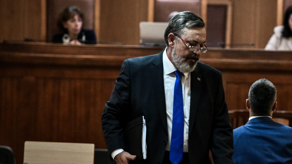 Χρήστος Παππάς στη δίκη της Χρυσής Αυγής: “Είμαι αθώος – Είναι έγκλημα να είσαι κουμπάρος του Μιχαλολιάκου;”