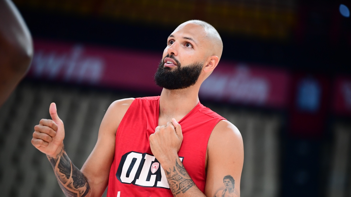 Φουρνιέ: «Θα σας δω όλους την Κυριακή στο ΣΕΦ»