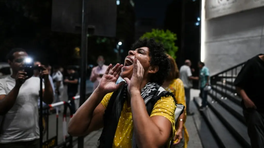 Συμφωνία Ισραήλ – Χαμάς: Σε ισχύ το σχέδιο για εκεχειρία – Εντολή Νετανιάχου για να σταματήσουν οι βομβαρδισμοί στη Γάζα