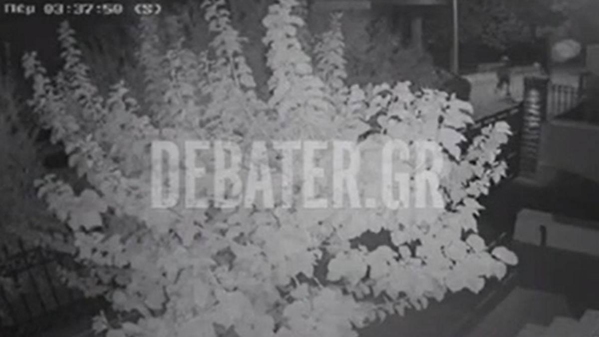 Άλιμος: Χειροπέδες σε τρεις νεαρούς που λήστευαν ντελιβεράδες στα Νότια Προάστια (βίντεο)