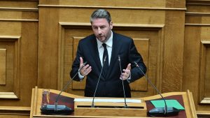 Ανδρουλάκης: Όταν άλλα λέει το ΥΠΕΞ, άλλα το υπουργείο Άμυνας και άλλα κάνει το Μαξίμου, τότε κάνεις ανασχηματισμό