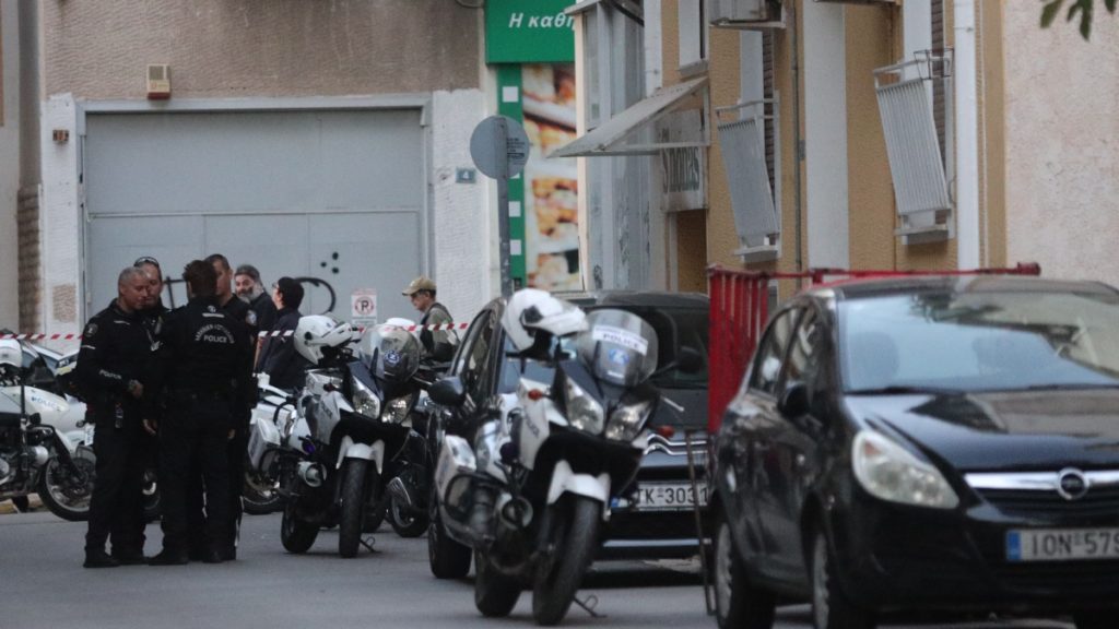 Κυψέλη: Άνδρας μαχαίρωσε τη σύζυγό του κι αυτοκτόνησε – Στον «Ευαγγελισμό» σε κρίσιμη κατάσταση η γυναίκα